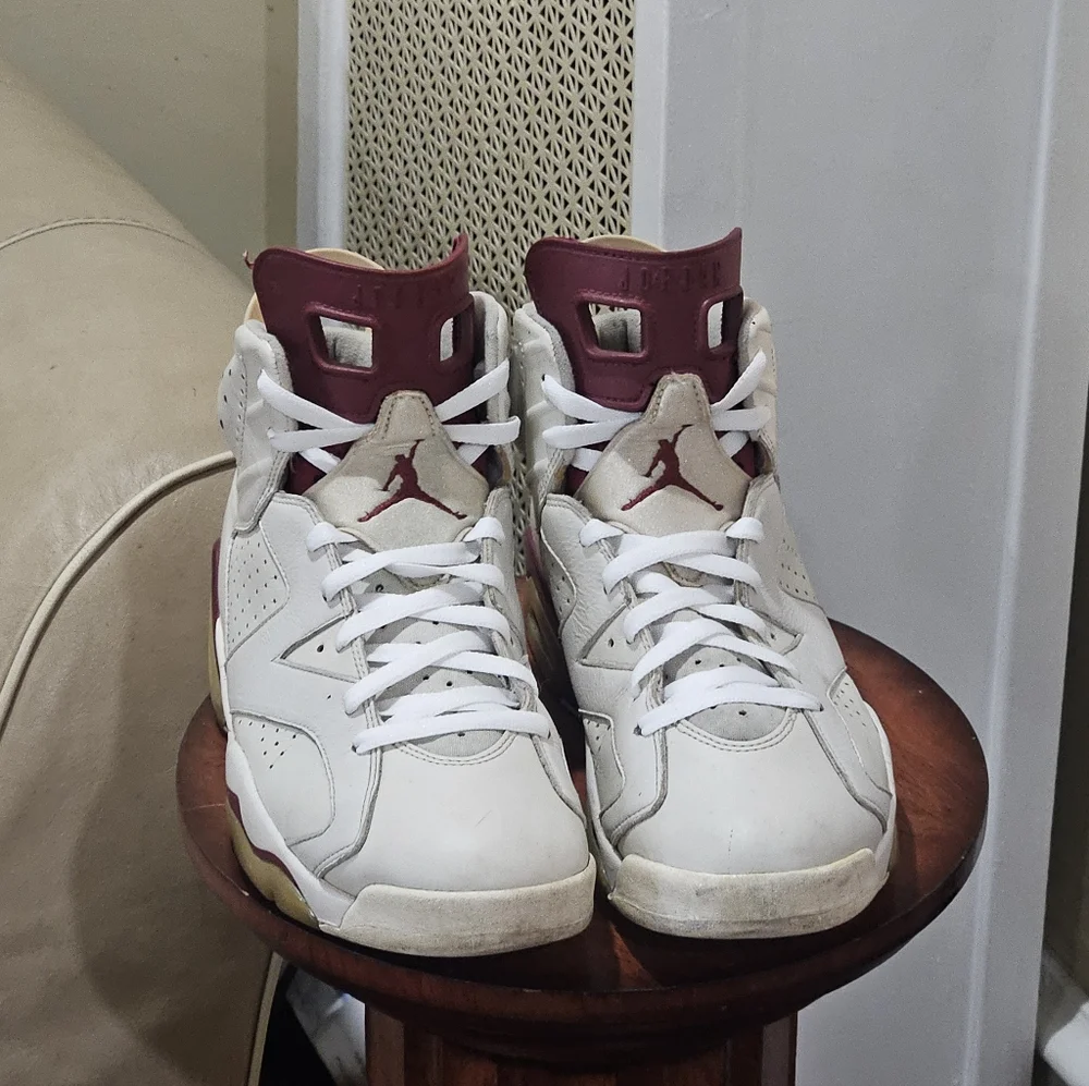 Jordan 6s - Picture 6 of 6